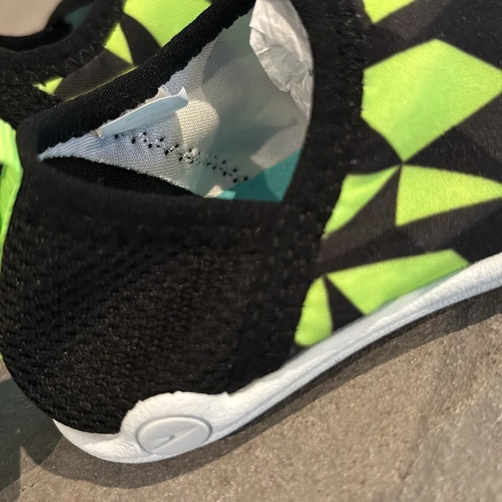 Speedo Black & neon green water shoes,UV protection,slip on,pull tab,tread,light